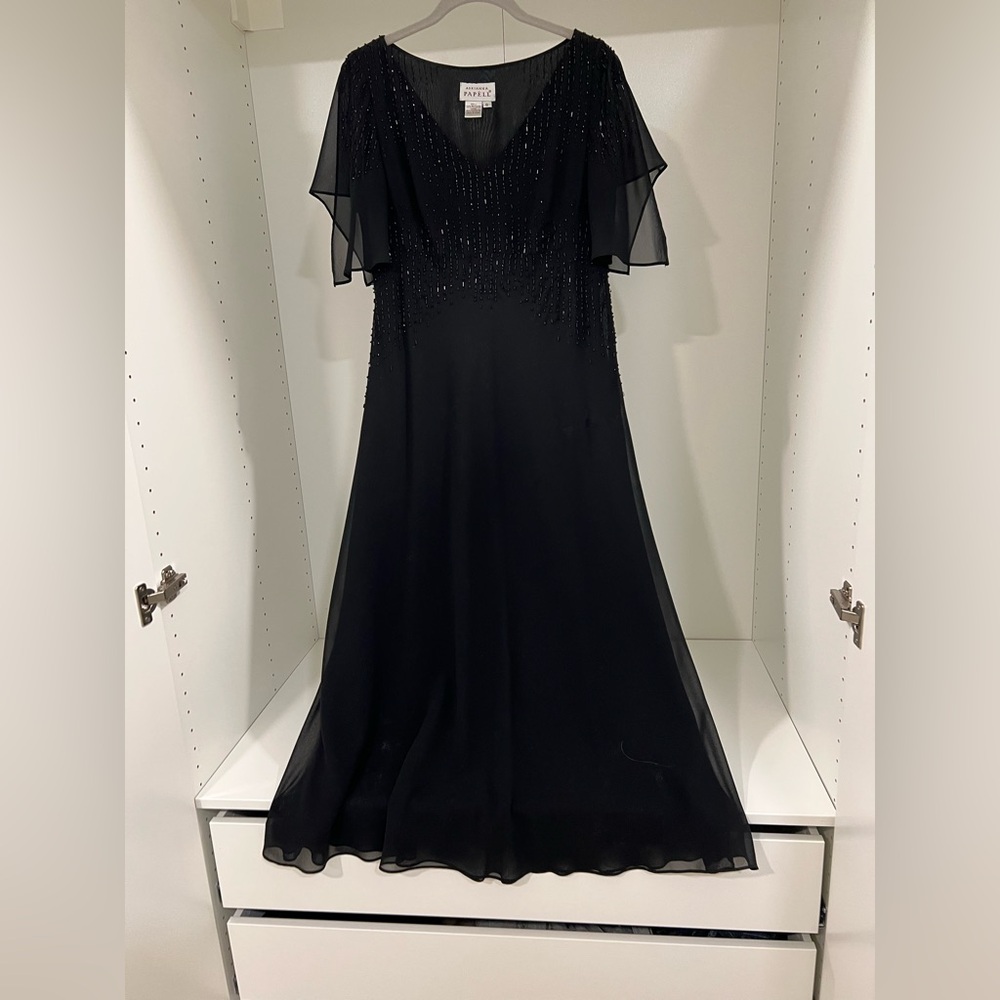 Elegant Black Evening Dress
